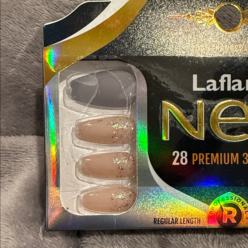 Laflare Nex Premium 3D Nails - Picture 2 of 2